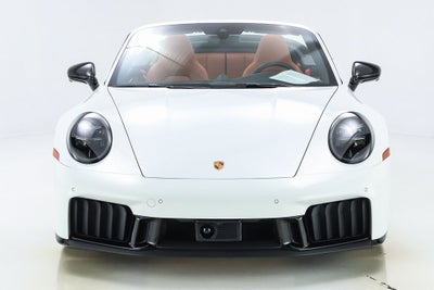 2025 Porsche 911 Carrera 4 GTS