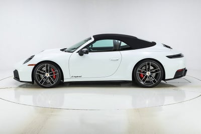 2025 Porsche 911 Carrera 4 GTS