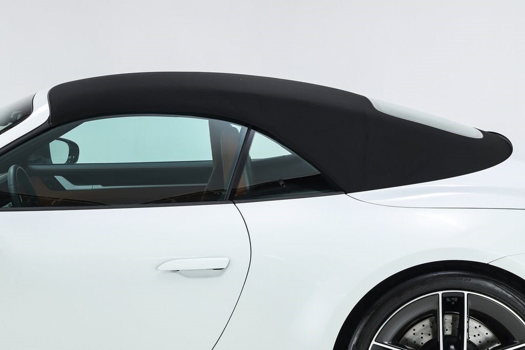 2025 Porsche 911 Carrera 4 GTS