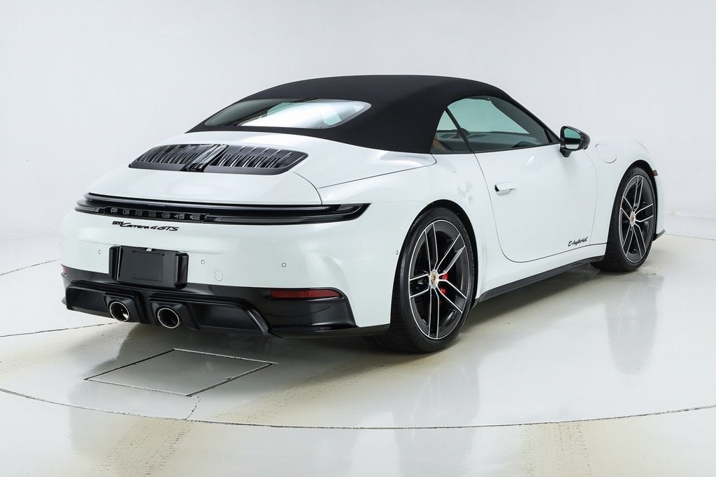2025 Porsche 911 Carrera 4 GTS