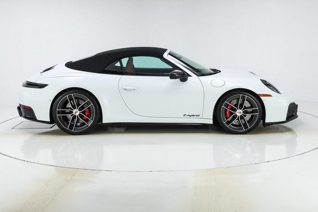 2025 Porsche 911 Carrera 4 GTS