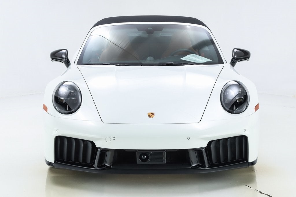 2025 Porsche 911 Carrera 4 GTS