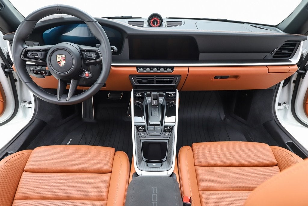 2025 Porsche 911 Carrera 4 GTS