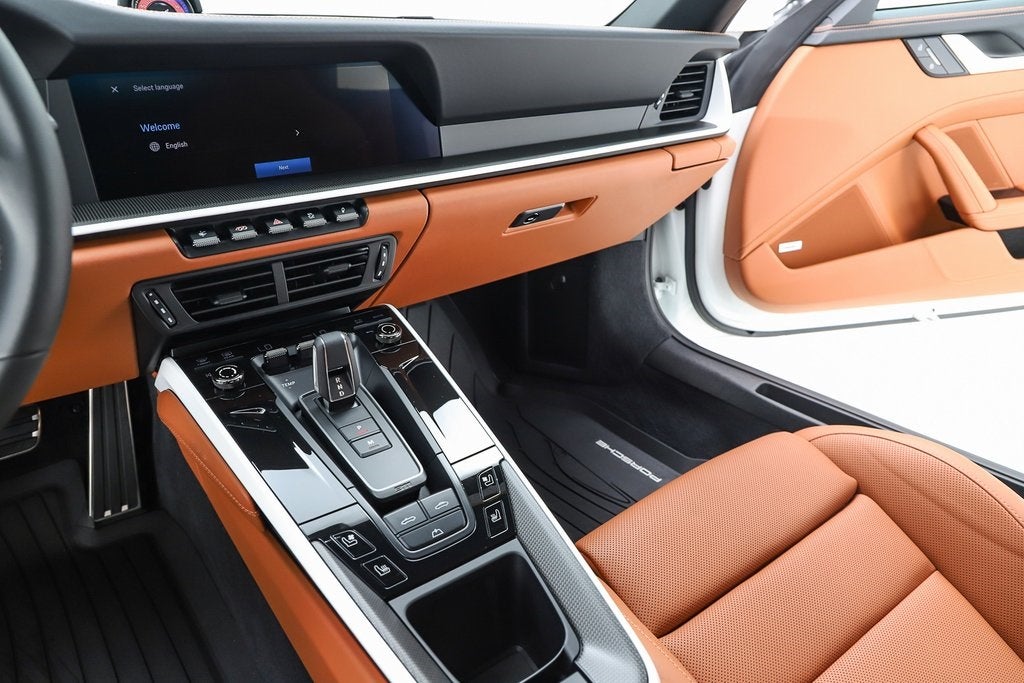 2025 Porsche 911 Carrera 4 GTS