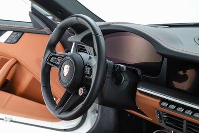 2025 Porsche 911 Carrera 4 GTS