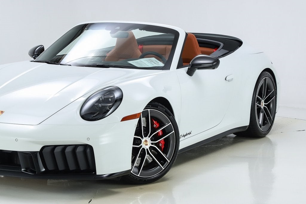 2025 Porsche 911 Carrera 4 GTS