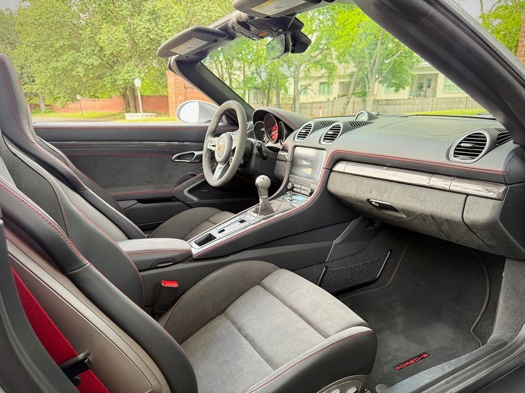 2025 Porsche 718 Boxster GTS