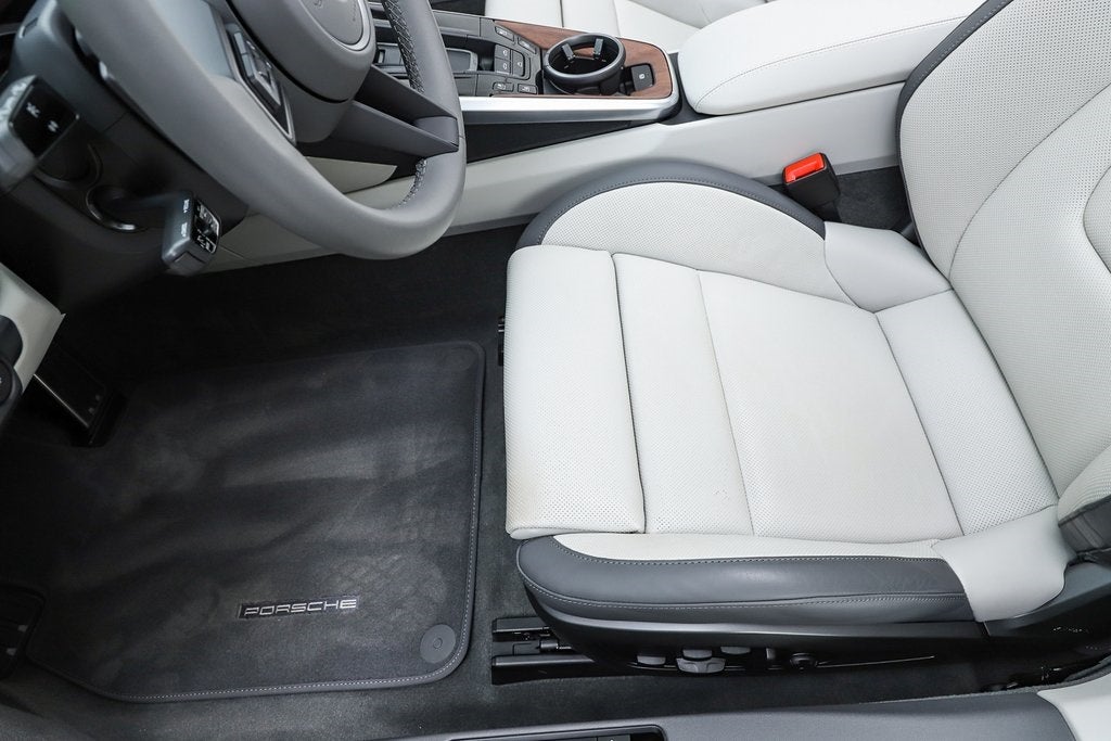 2025 Porsche 911 Carrera S