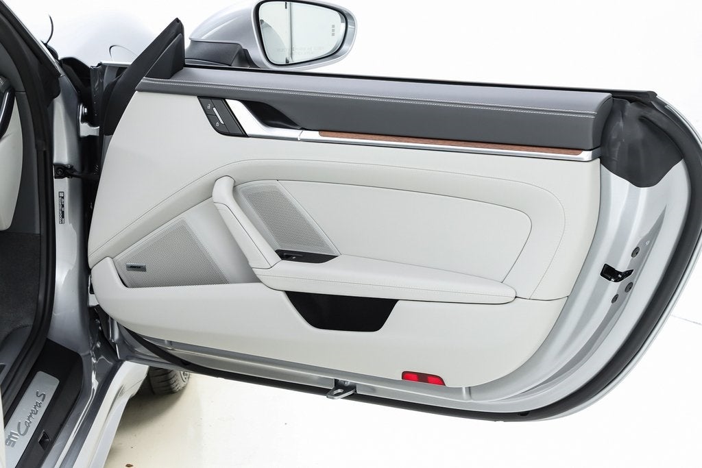 2025 Porsche 911 Carrera S