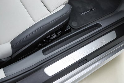 2025 Porsche 911 Carrera S