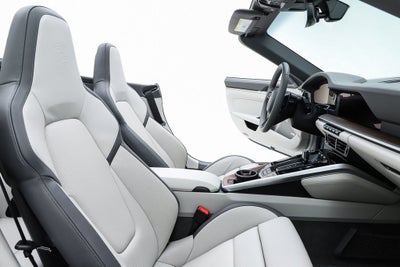 2025 Porsche 911 Carrera S