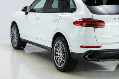 2017 Porsche Cayenne Platinum Edition