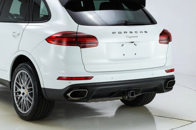 2017 Porsche Cayenne Platinum Edition