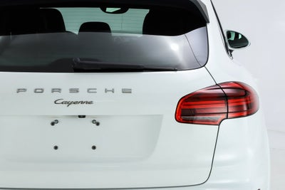 2017 Porsche Cayenne Platinum Edition