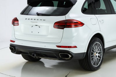 2017 Porsche Cayenne Platinum Edition