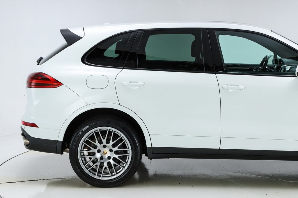 2017 Porsche Cayenne Platinum Edition