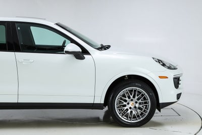 2017 Porsche Cayenne Platinum Edition