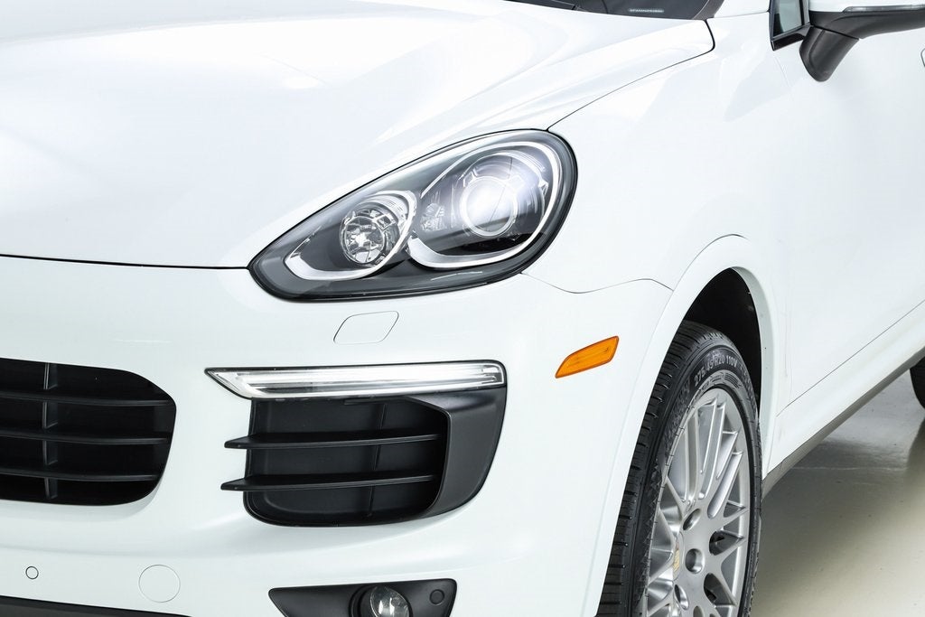 2017 Porsche Cayenne Platinum Edition