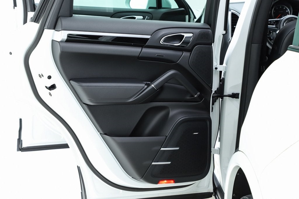 2017 Porsche Cayenne Platinum Edition