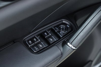 2017 Porsche Cayenne Platinum Edition