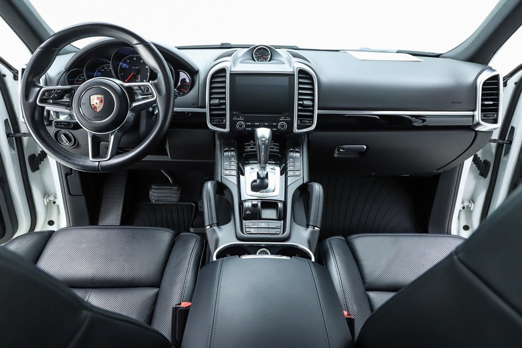 2017 Porsche Cayenne Platinum Edition