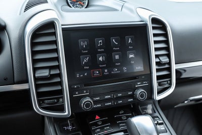 2017 Porsche Cayenne Platinum Edition