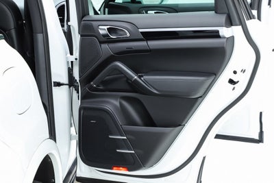 2017 Porsche Cayenne Platinum Edition