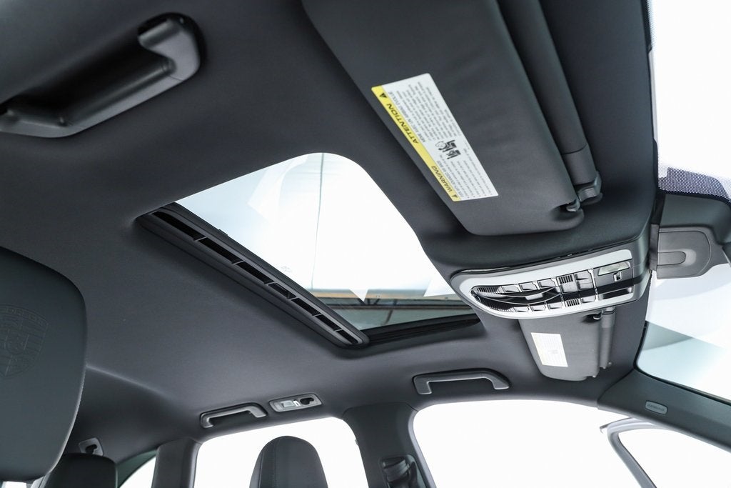 2017 Porsche Cayenne Platinum Edition