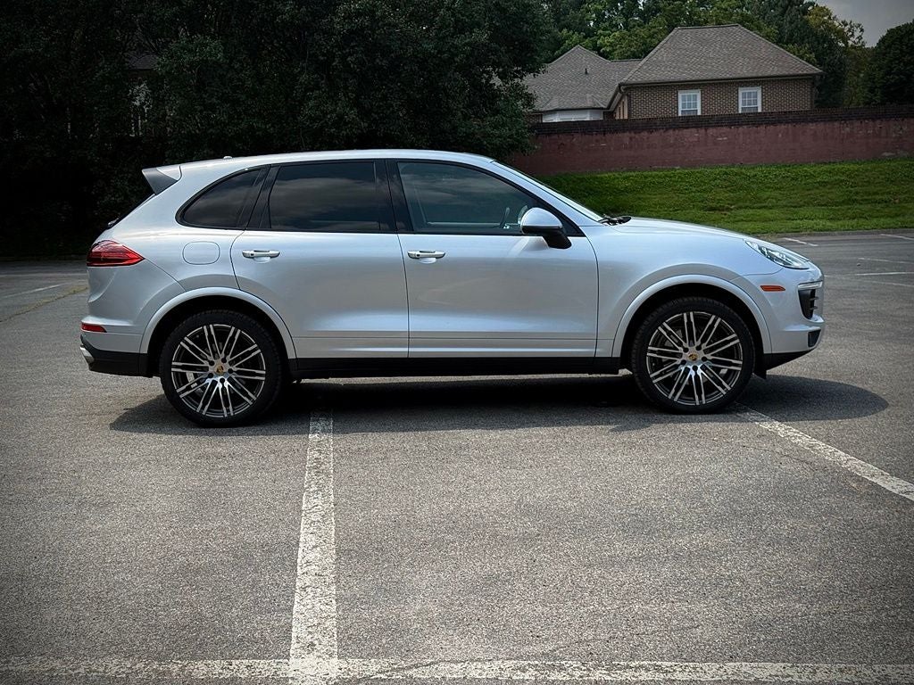 2017 Porsche Cayenne Platinum Edition
