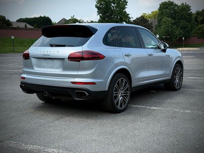 2017 Porsche Cayenne Platinum Edition