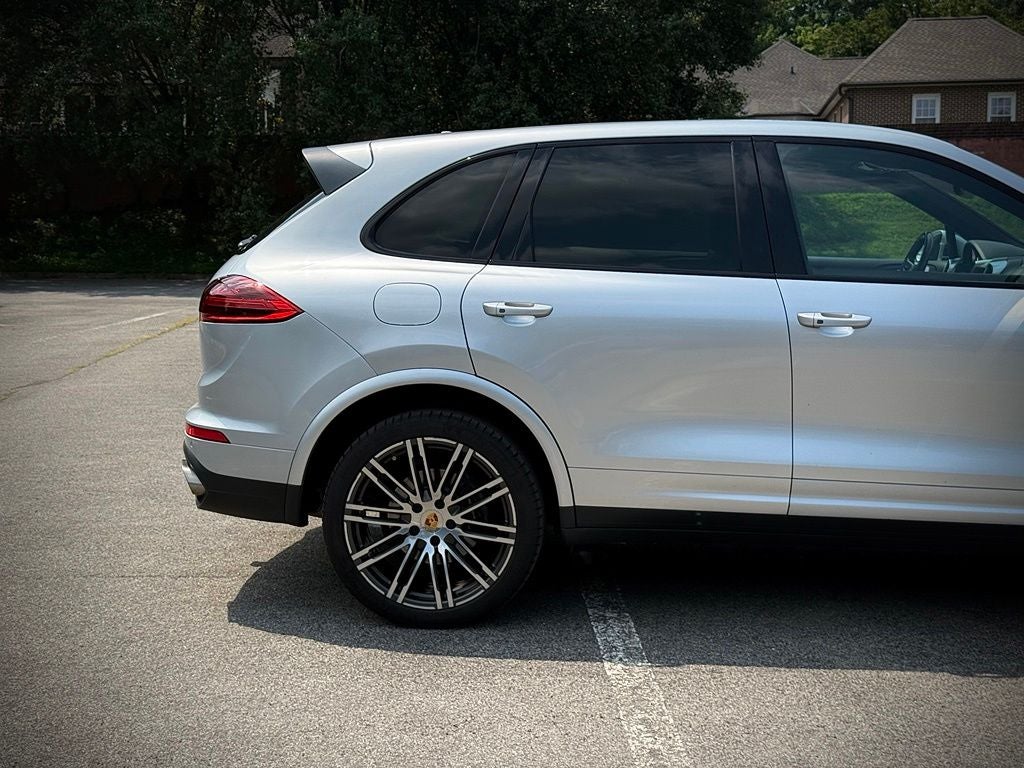 2017 Porsche Cayenne Platinum Edition