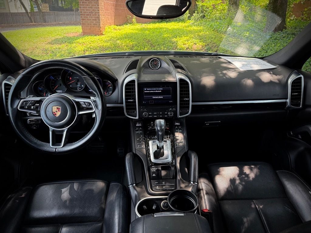 2017 Porsche Cayenne Platinum Edition