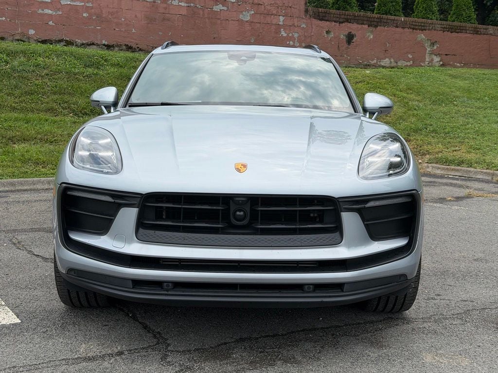 2024 Porsche Macan Base