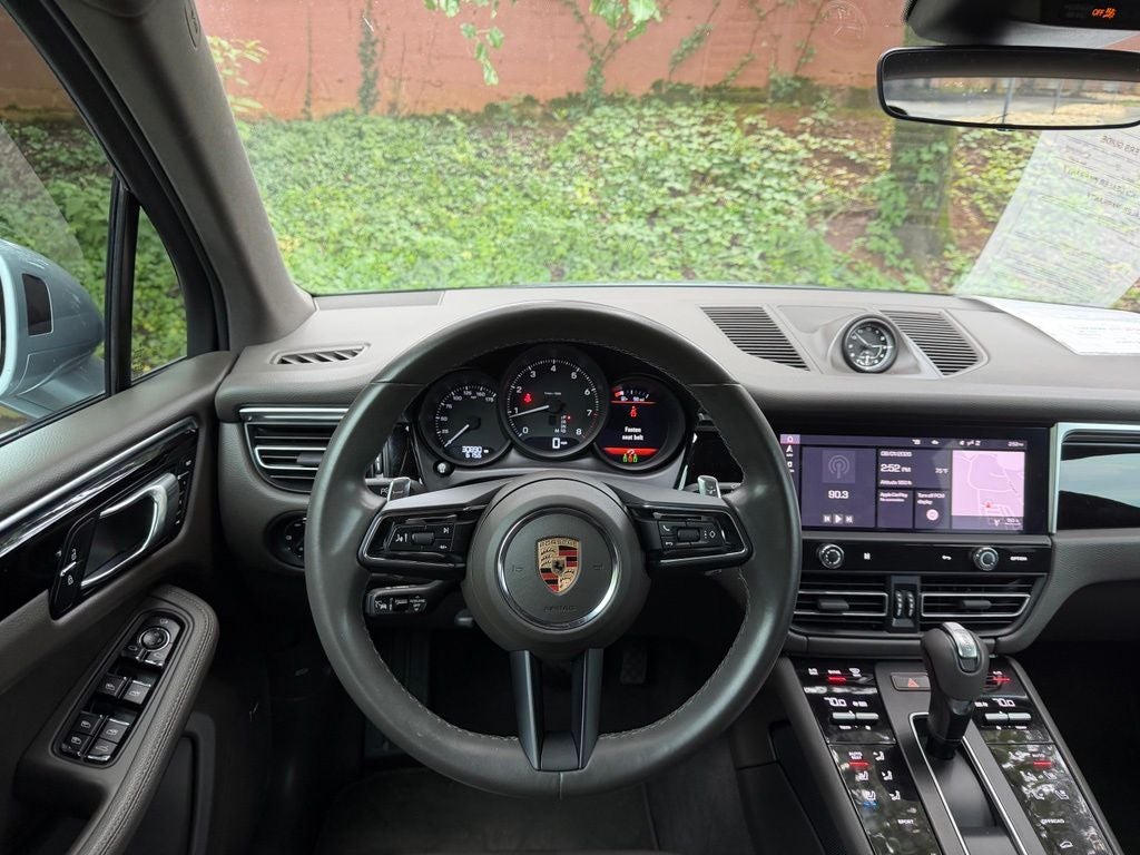 2024 Porsche Macan Base