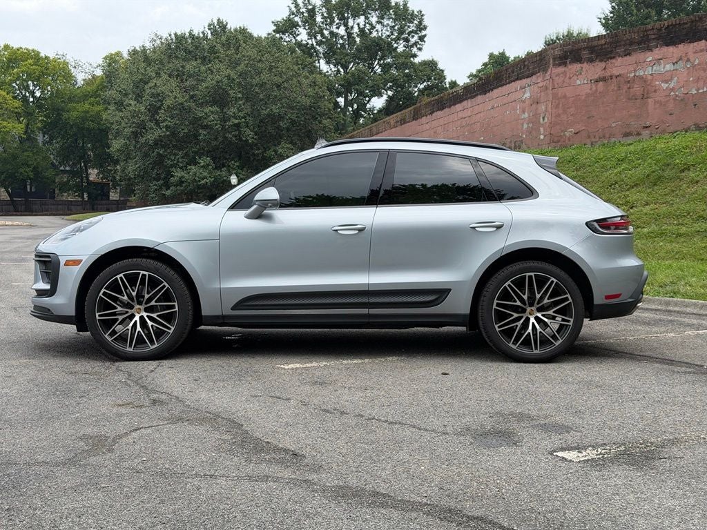 2024 Porsche Macan Base