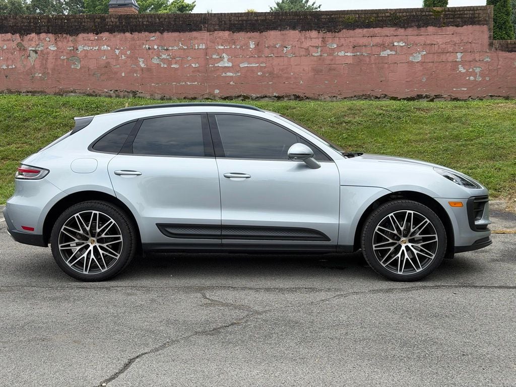 2024 Porsche Macan Base