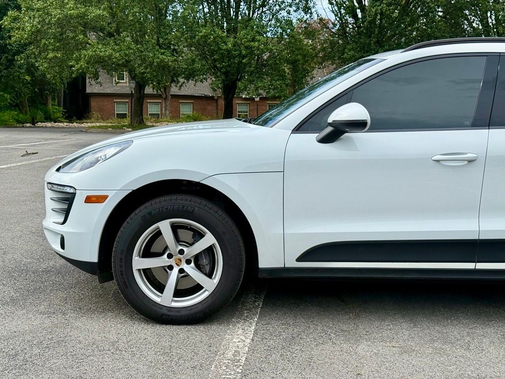 2018 Porsche Macan Base