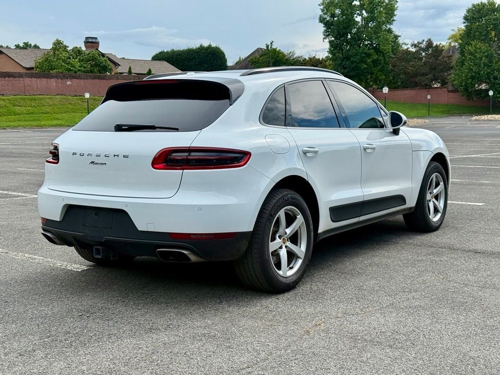 2018 Porsche Macan Base