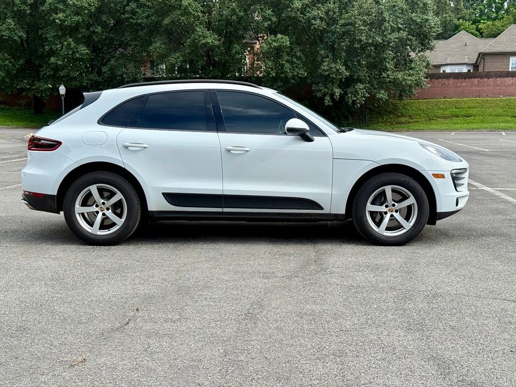 2018 Porsche Macan Base