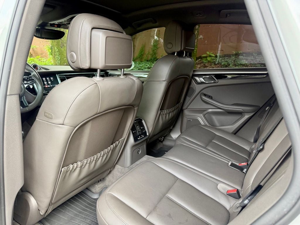 2018 Porsche Macan Base