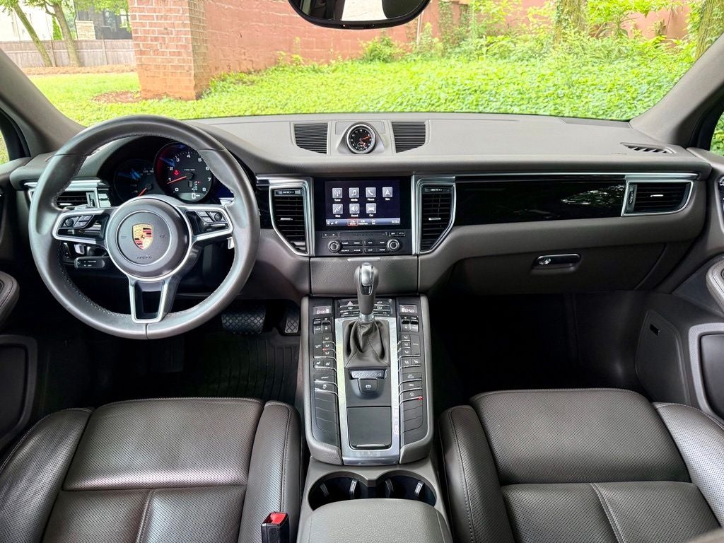 2018 Porsche Macan Base