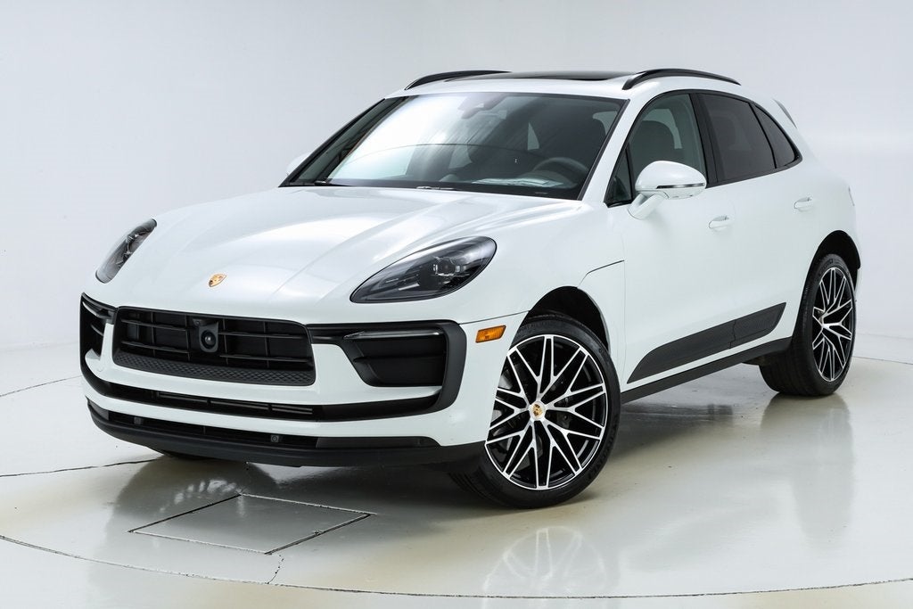 2025 Porsche Macan Base