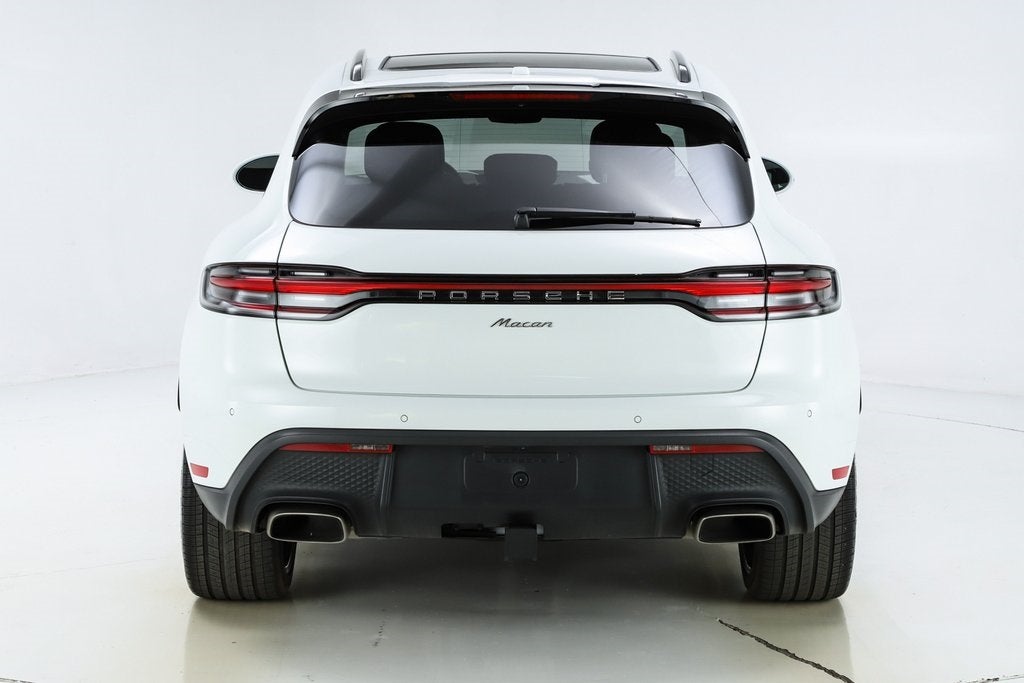 2025 Porsche Macan Base