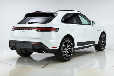 2025 Porsche Macan Base