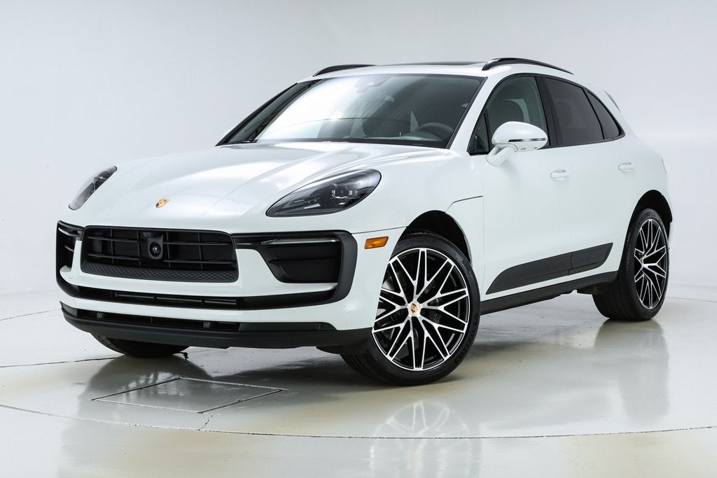2025 Porsche Macan Base