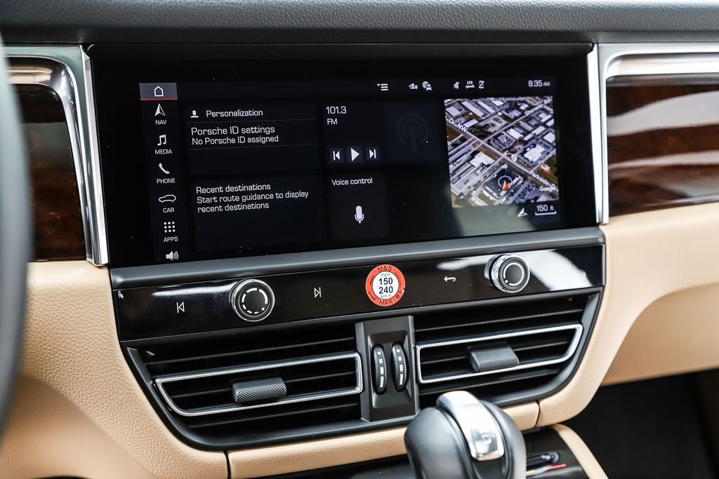 2025 Porsche Macan Base