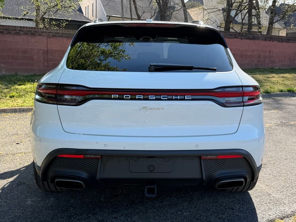 2025 Porsche Macan Base