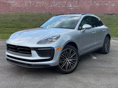 2026 Porsche Macan Base
