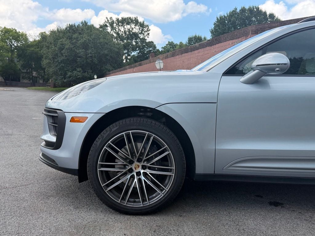 2026 Porsche Macan Base