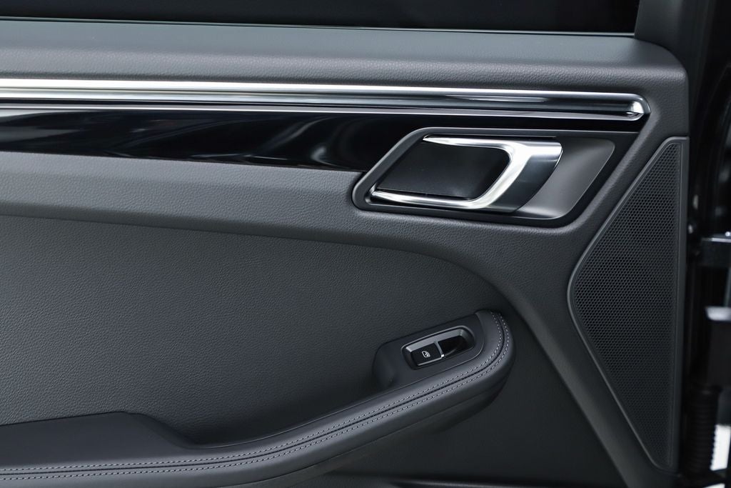 2026 Porsche Macan T